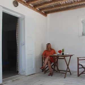 Eleni's Ornos (Mykonos)